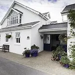 The Moorings Bed & Breakfast
