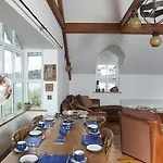 The Moorings Bed & Breakfast
